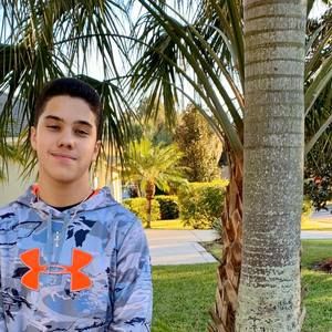 Meet your Posher, Alexandro